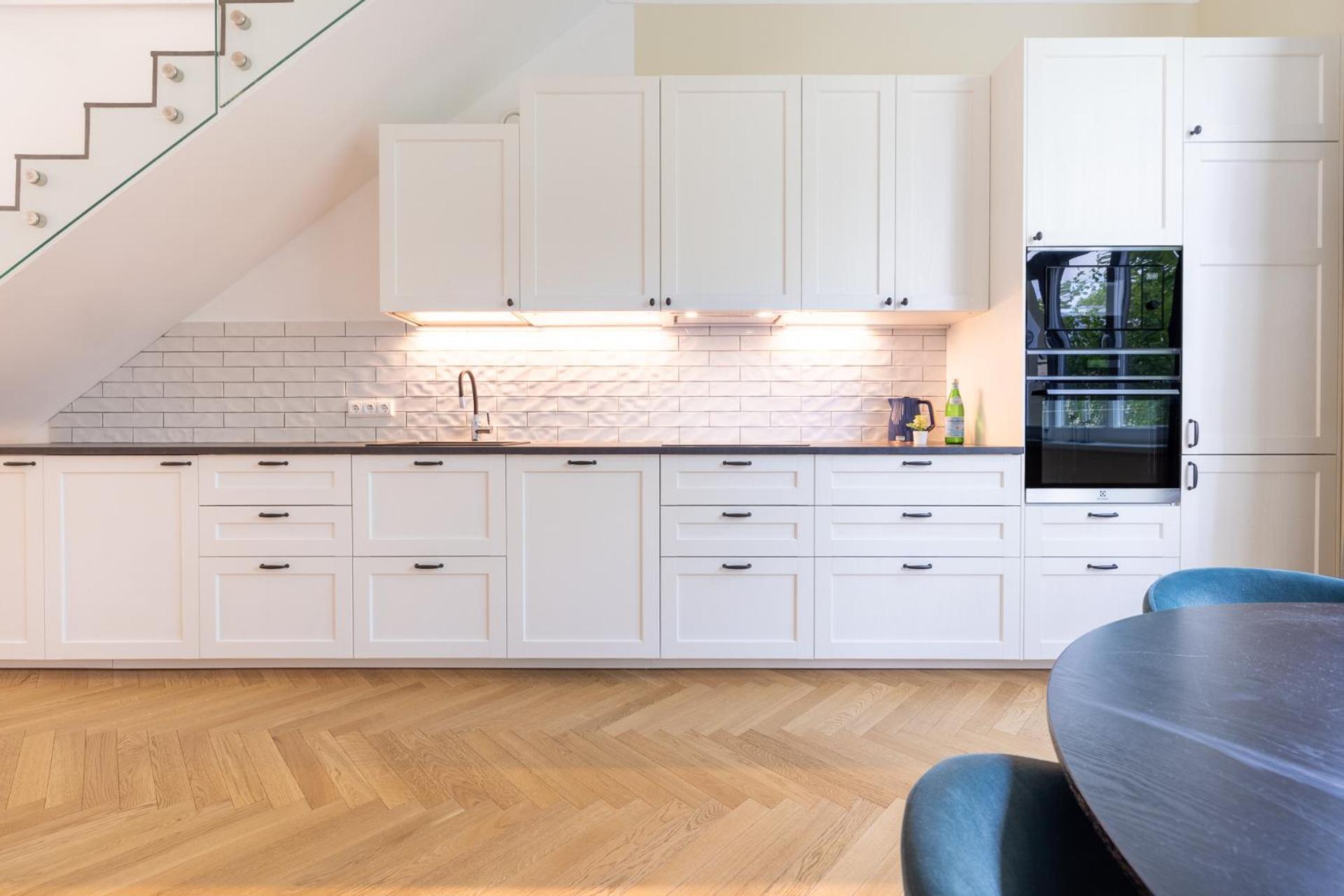 Diplomatica I High Ceilings I Parking I Easy Check-in I Cohost Apartament