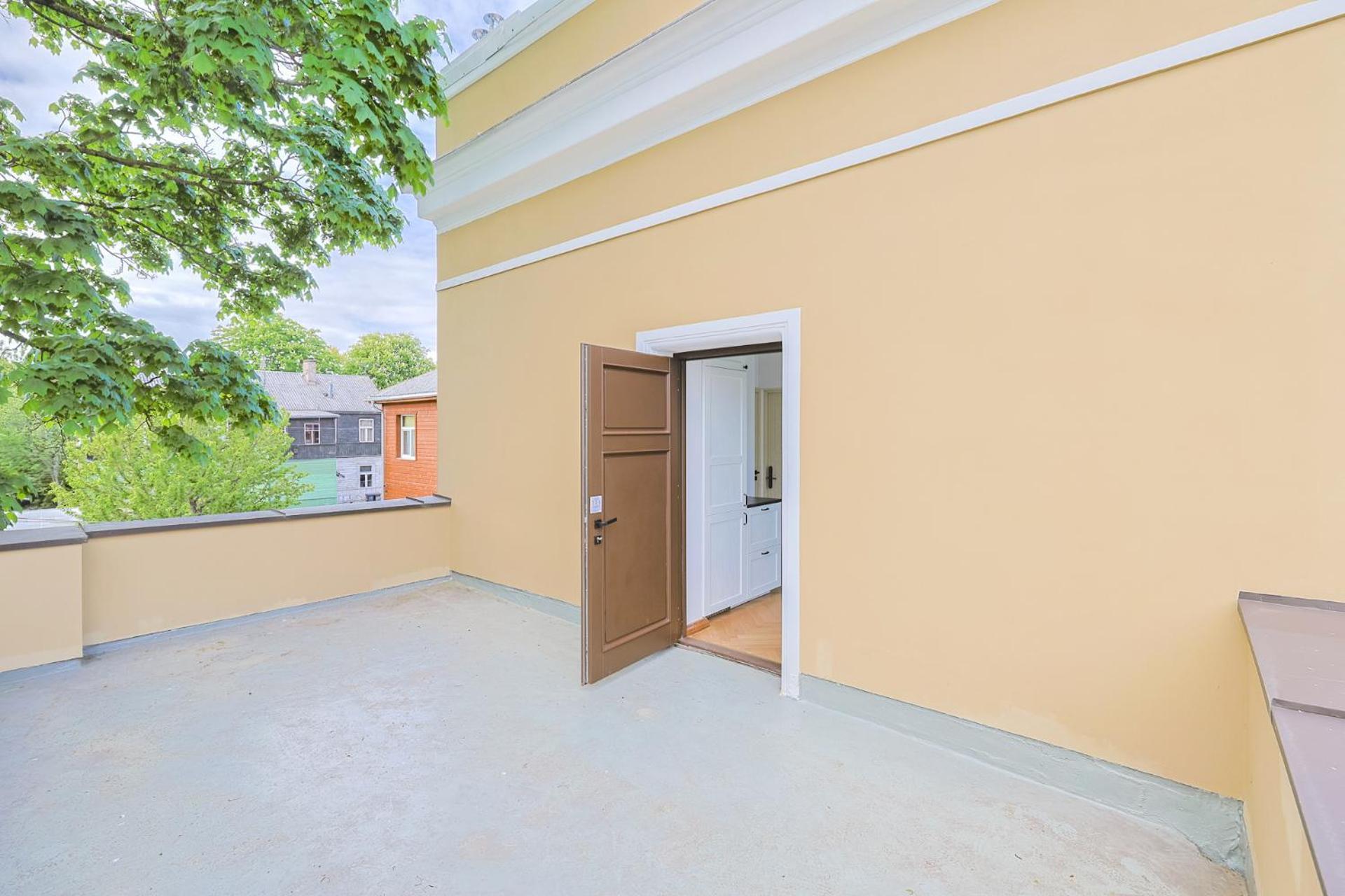 Diplomatica I High Ceilings I Parking I Easy Check-in I Cohost * Kowno