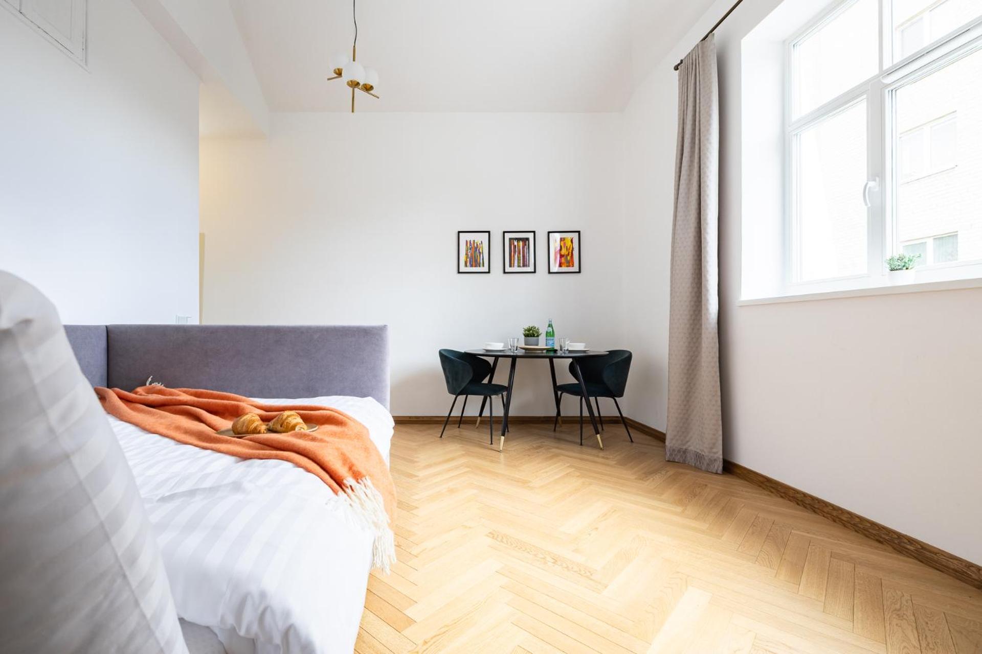 Diplomatica I High Ceilings I Parking I Easy Check-in I Cohost * Kowno