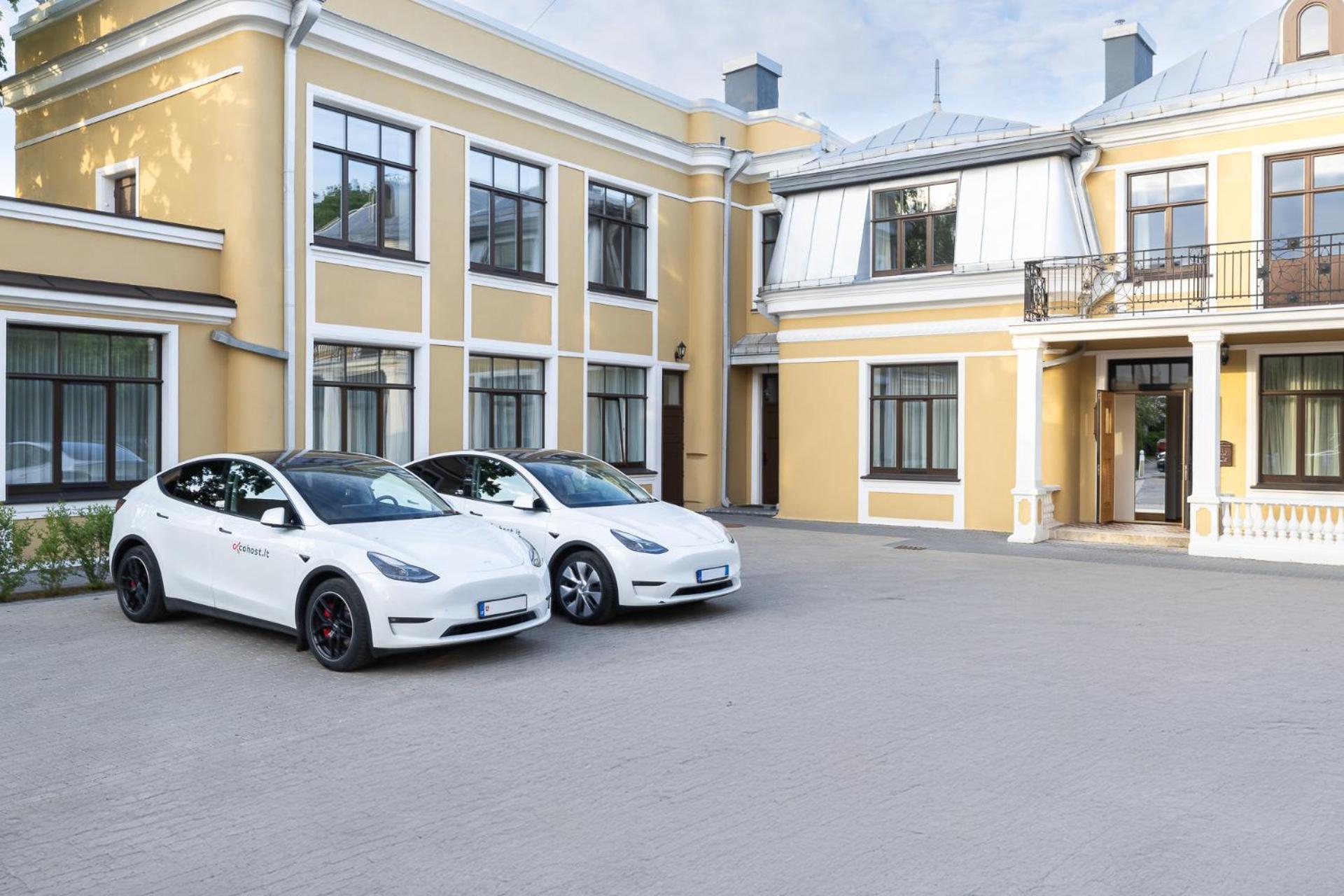 Diplomatica I High Ceilings I Parking I Easy Check-in I Cohost Apartament Kowno